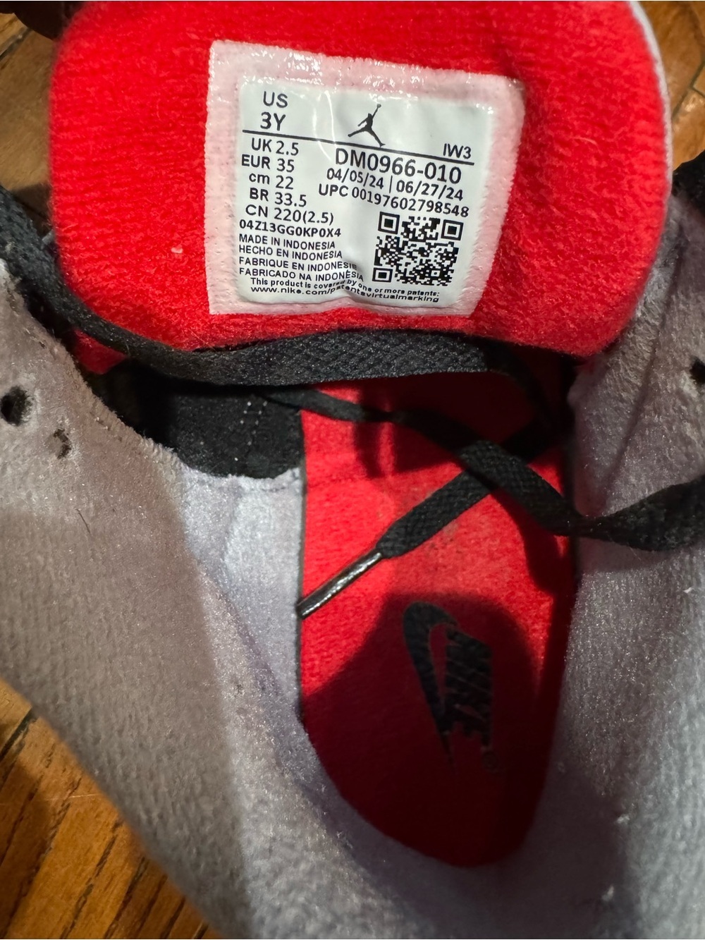 Jordan Red and Black Retro Low-Top Sneakers - Picture 9 of 9